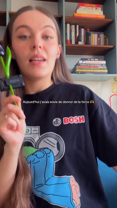 Aujourd’hui j’avais envie de donner de la force Dans la création photo / vidéo 📸🎬, on est tellement nombreux… et parfois un petit coup de pouce, ça change toutEt vous ?👉 C’est quoi LE compte que vous recommanderiez absolument?