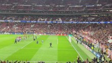 Todo el Atlético sale del vestuario y se ponen a cantar contra el Real Madrid