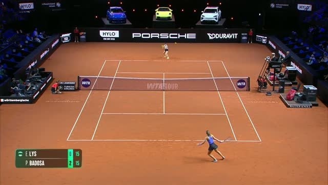 Stuttgart - Lys écarte Badosa et file au 2e tour