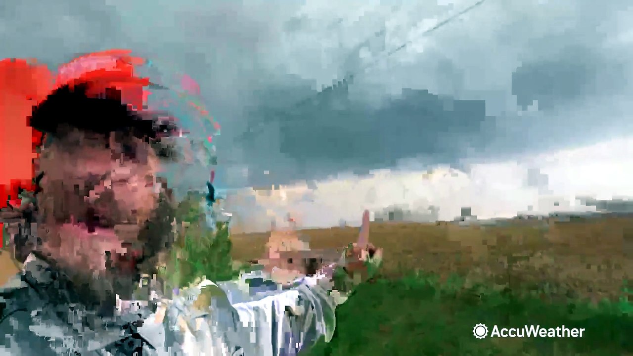 Storm chaser shows tornado live on AccuWeather