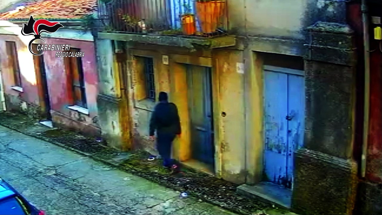 Il "finto maresciallo" a Polistena: tre arresti per la truffa ad un'anziana. Una donna gestiva la logistica del raggiro