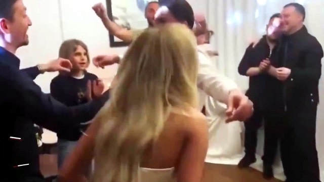 Mert Hakan Yandaş, Cengiz Ünder'in nişanında oynadı