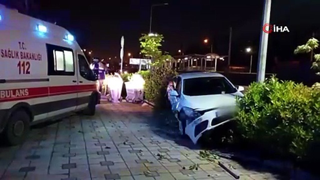 Alkollü sürücü kazaya neden oldu, araçlar hurdaya döndü
