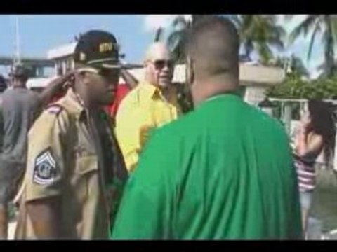 Red Cafe Feat Fat Joe & Fabolous - Paper Touchin Behind The