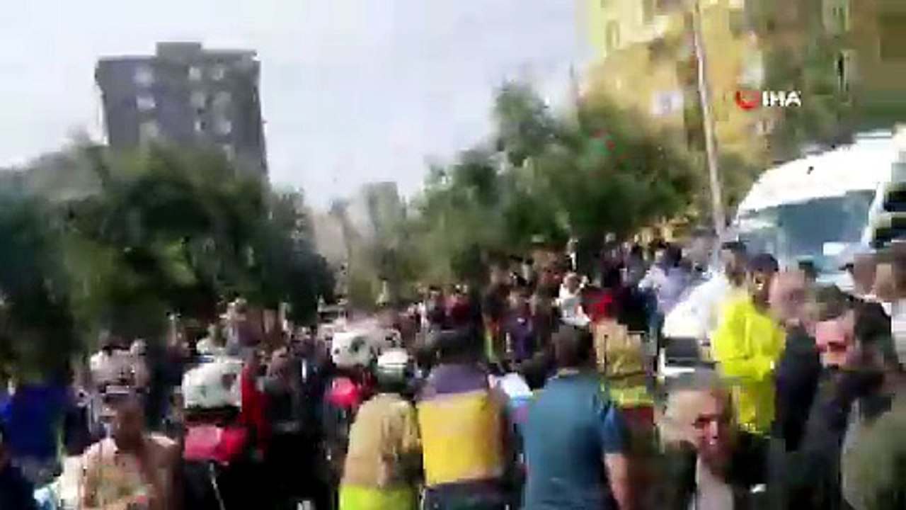 Kahramanmaraş'taki bir okuldan silah sesleri duyurdu.