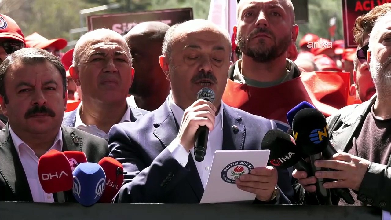 Öğretmenler okuldaki saldırı sonrası ülke genelinde iş bıraktı: MEB önünde Bakan Tekin'e istifa çağrısı