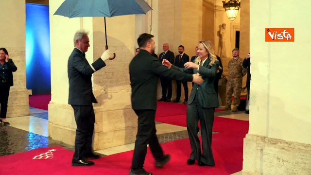 Meloni riceve a Palazzo Chigi il Presidente ucraino Zelensky