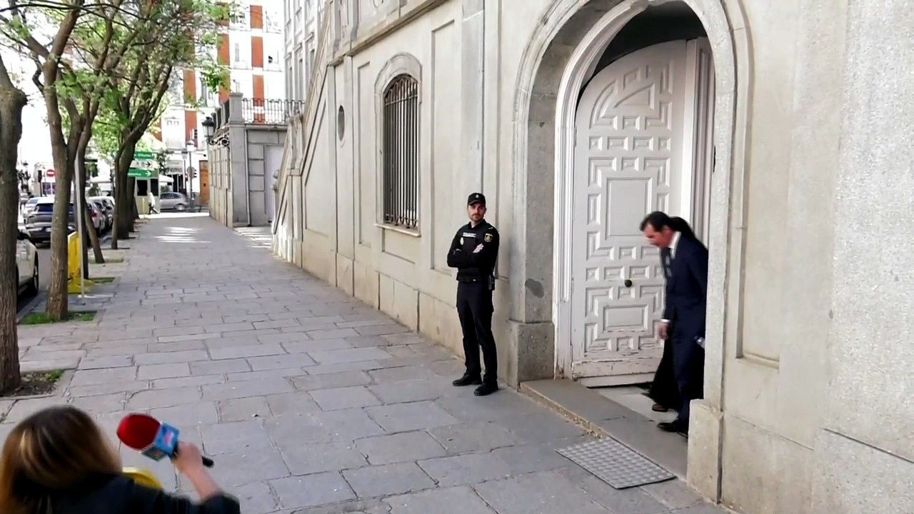 Pardo de Vera abandona el Supremo tras declarar en el juicio a Ábalos, Koldo y Adama