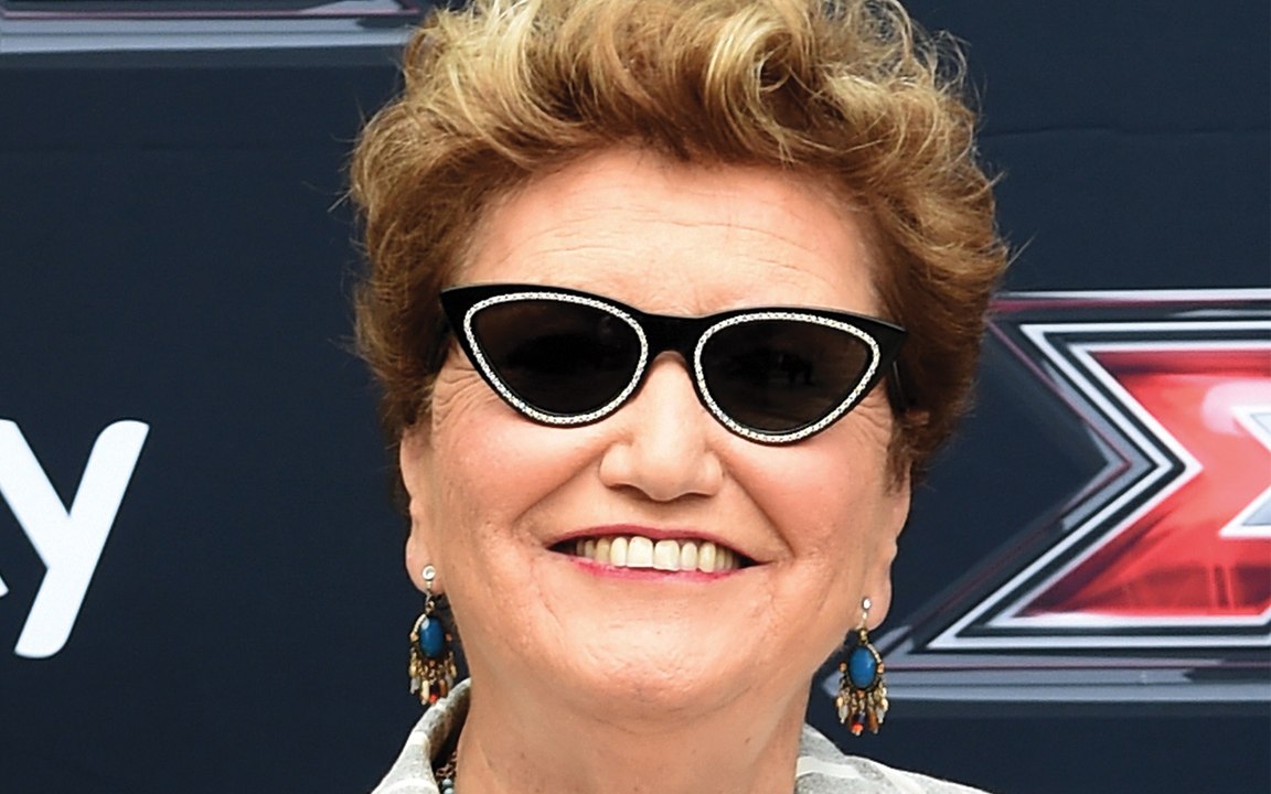 Mara Maionchi compie 85 anni e svela il suo segreto: «Vai controcorrente e tutto sarà più bello»