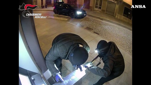 Vercelli, smantellata banda specializzata in assalti ai bancomat con esplosivo