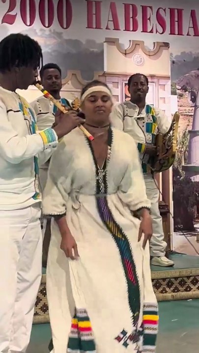 Who needs a gym when you have Ethiopian dance? 💃🔥 | Best Eskista!