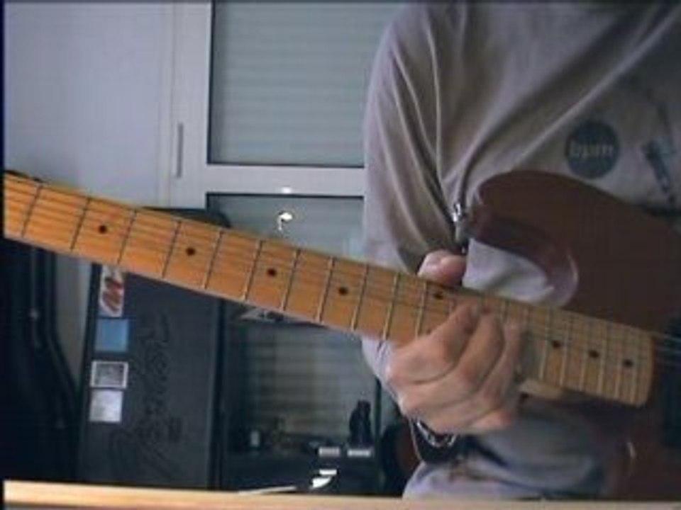 Another brick in the wall (part 2) Solo