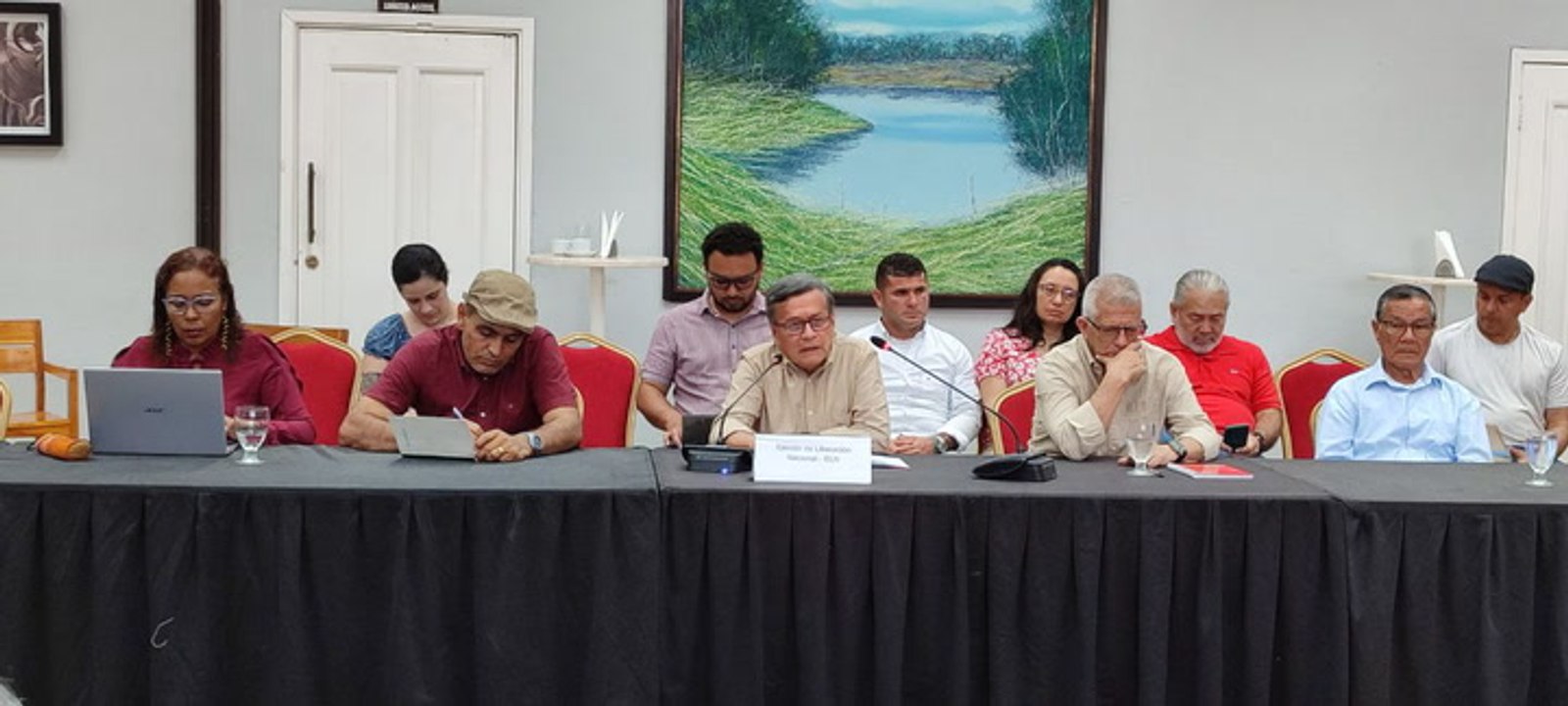 Gobierno y ELN amplían cese al fuego bilateral y la guerrilla suspende secuestros económicos