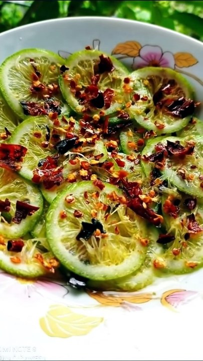 🔥 Lemon + Salt + Chilli = SHOCKING Taste 🤯 #Shorts