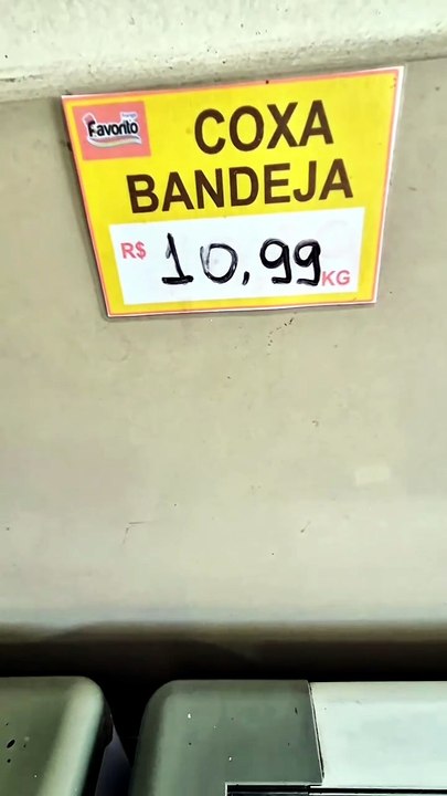 Preço baixo direto do frigorífico! 🔥 Coxa de frango por apenas R$10,99! 🍗😱
