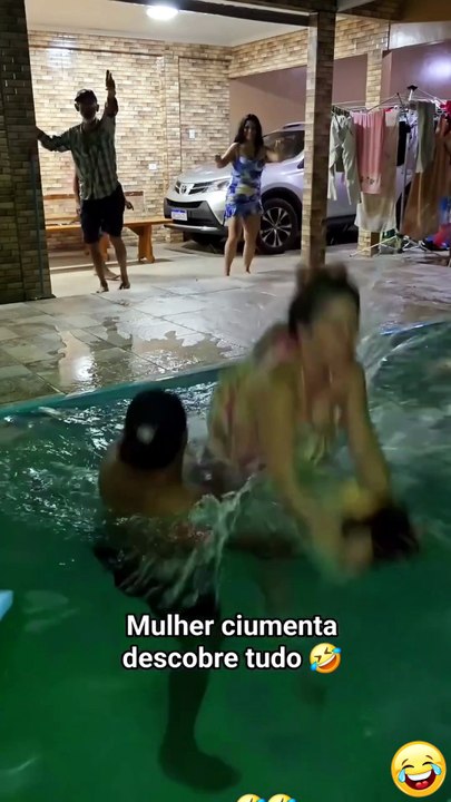 Mulher ciumenta descobre tudo 🗯🗯🗯 👊👊👊 #omelhorsoaoscomentarios #engraçado #engraçados #comentarios #comentários