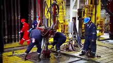 COMO FUNCIONA una PLATAFORMA PETROLERA🛢️| COMO se EXTRAE el PETRÓLEO del MAR