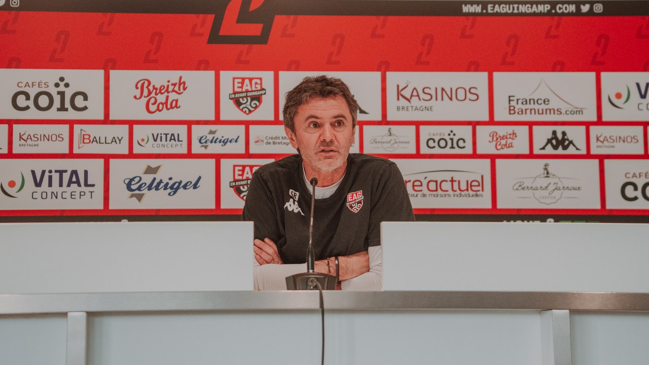 Pau FC - EAG : le point presse de Sylvain Ripoll