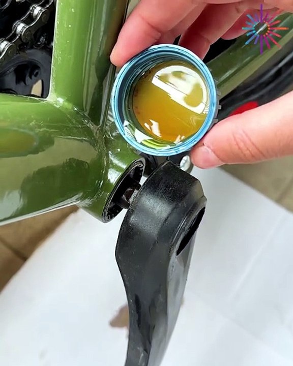 This oil trick makes cycling smoother 🛠️🚴‍♂️