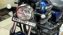 Royal Enfield Meteor 350 windshield fitting via authorised service centre  #royalenfield #meteor350