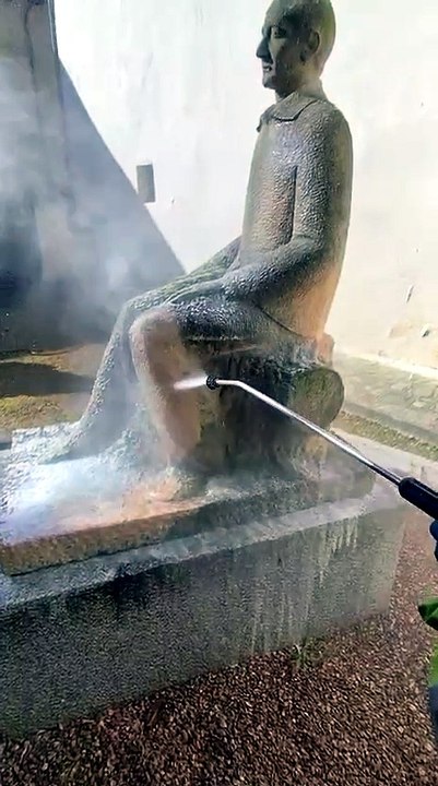 Astorga pone en valor su patrimonio escultórico