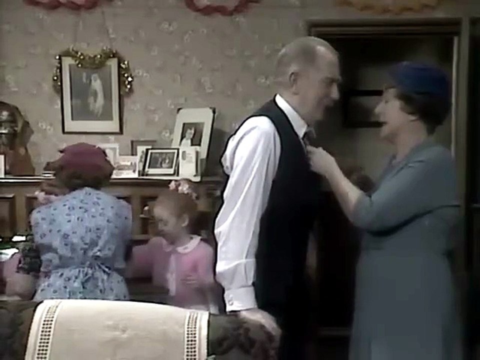 A Kind of Loving (1982) Ep. 01