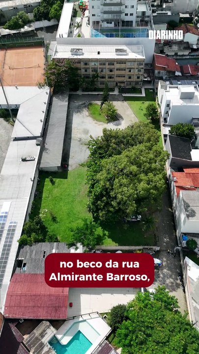 Prédio em colapso no centro é lacrado de vez após avanço de rachaduras