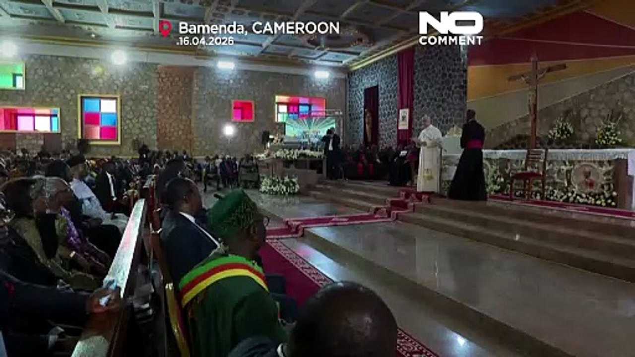 Kamerun: Zehntausende empfangen Papst Leo XIV, der zum Frieden aufruft