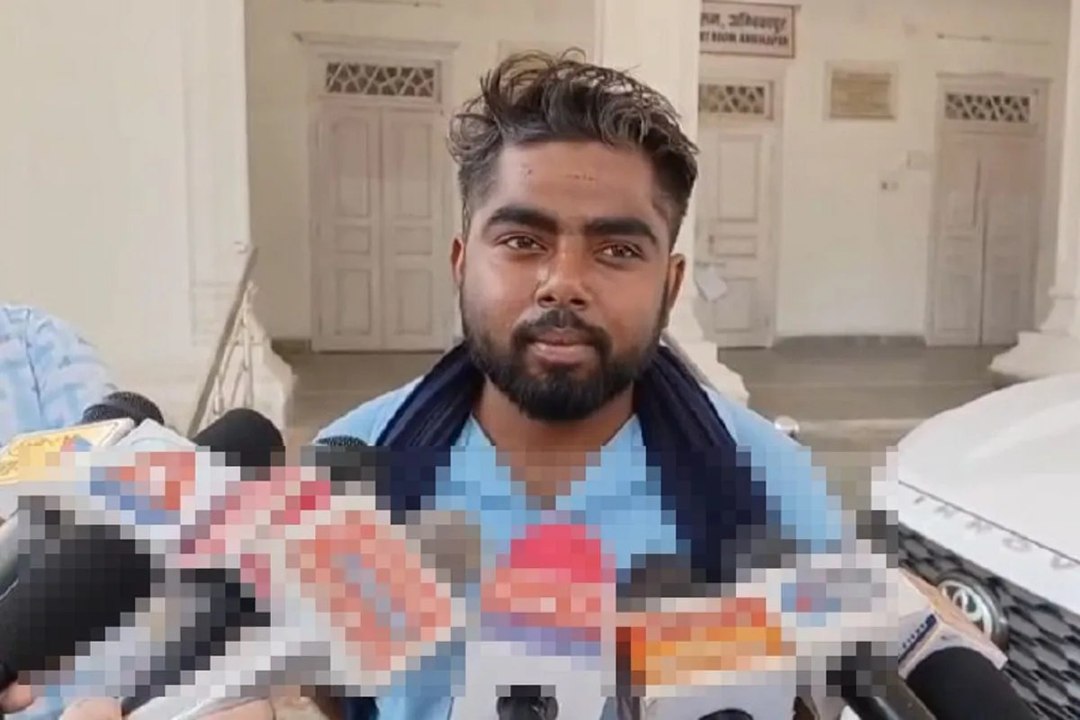 Admission dispute: Video: 'सरगुजिहा बोली' बोलने पर बच्चे को निजी स्कूल ने नहीं दिया एडमिशन! कहा- बड़े घरों के बच्चे भी सीख जाएंगे