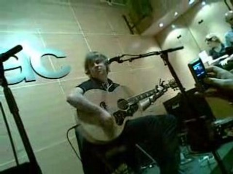 Nada surf always love showcase lyon