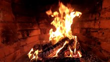 Feu de Cheminée 4K 🔥 Sons de Crépitement Relaxants _ Ambiance Chaleureuse pour Dormir, Lire