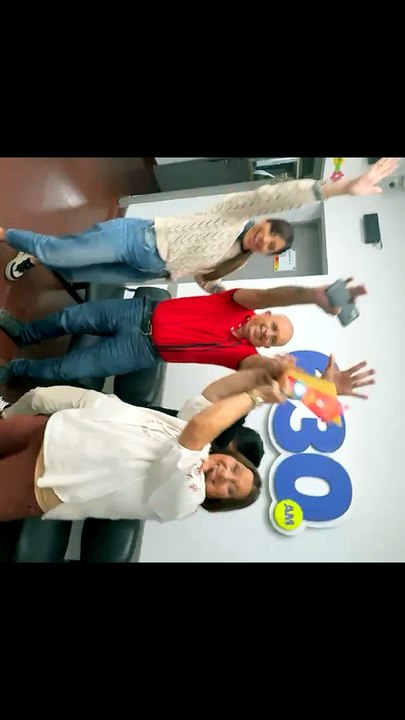 La celebración del equipo de Deportes 630
