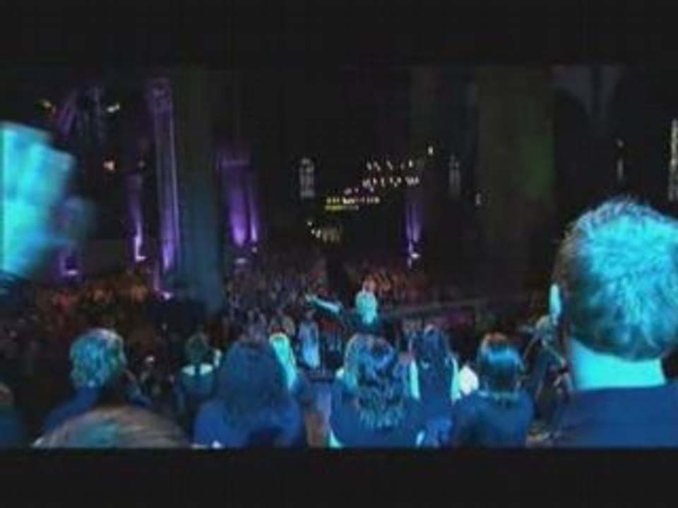 Oslo Gospel Choir - We Lift Our Hands