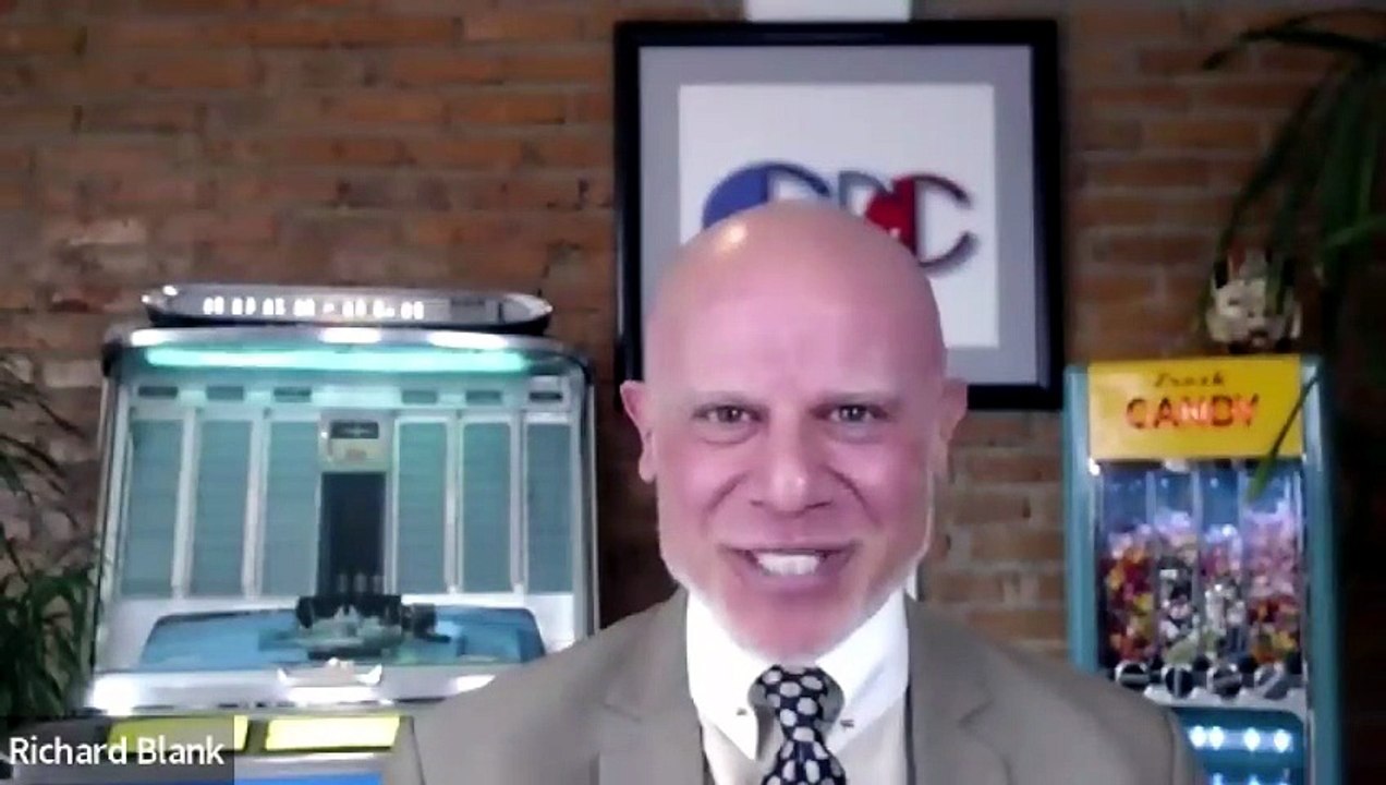 Bilingual-Career- Decisions.The Next 100 Days podcast business guest Richard Blank Costa Ricas Call Center.