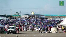 El papa celebra una misa gigante ante 120.000 fieles en Camerún