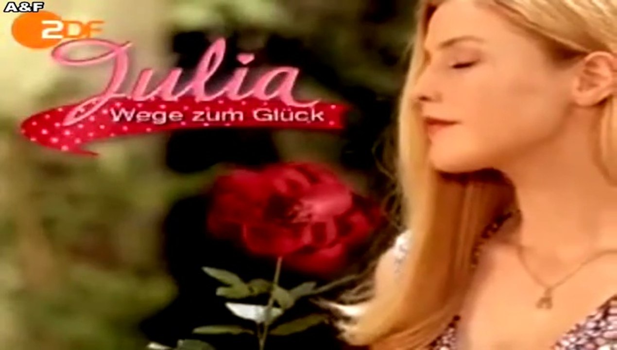 Julia -065- Wege zum Glück