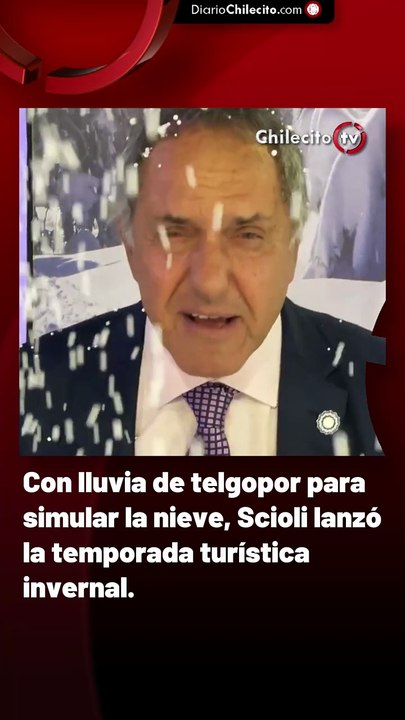 Con lluvia de telgopor para simular la nieve, Scioli lanzó la temporada turística invernal.