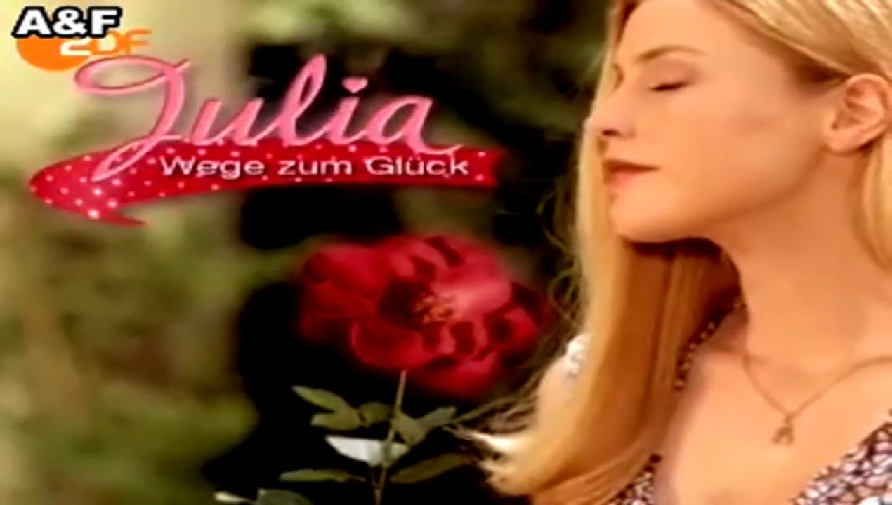 Julia -066- Wege zum Glück