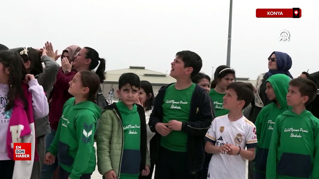 Konya'da çocuklar 23 Nisan coşkusunu 3'üncü Ana Jet Üs Komutanlığında yaşadı