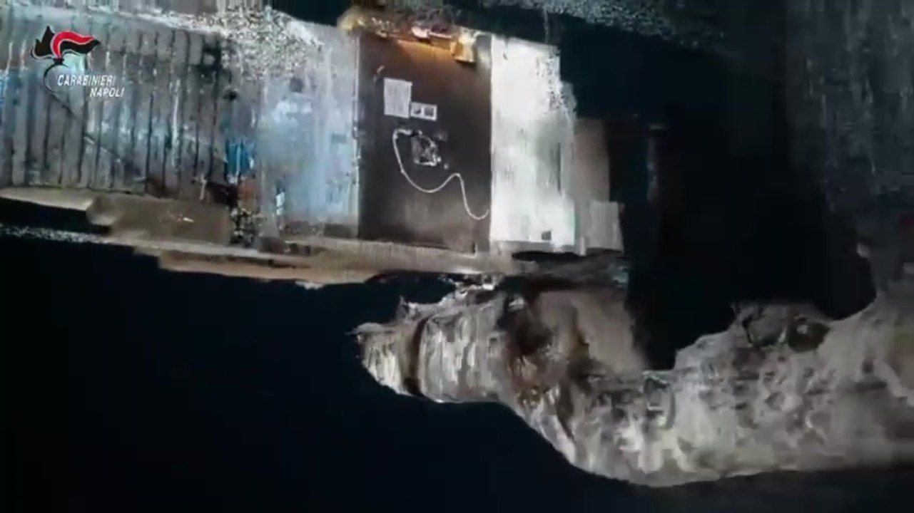 Rapina in banca a Napoli, ricostruzione 3D dei cunicoli scavati per la fuga (18.04.26)