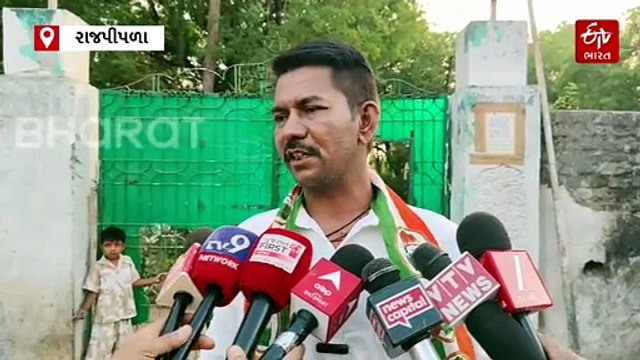 સ્થાનિક સ્વરાજ્ય ચૂંટણી 2026: રાજપીપળામાં ભાજપ-AAPએ 'ચાવાળા'ને અને કોંગ્રેસે 'કબર ખોદનાર'ને બનાવ્યા ઉમેદવારો