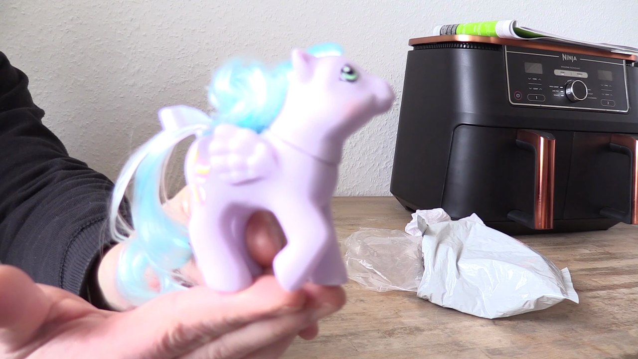 MY LITTLE PONY-UNBOXING PONY POST HQG1C BABY RAINBOW PUFF