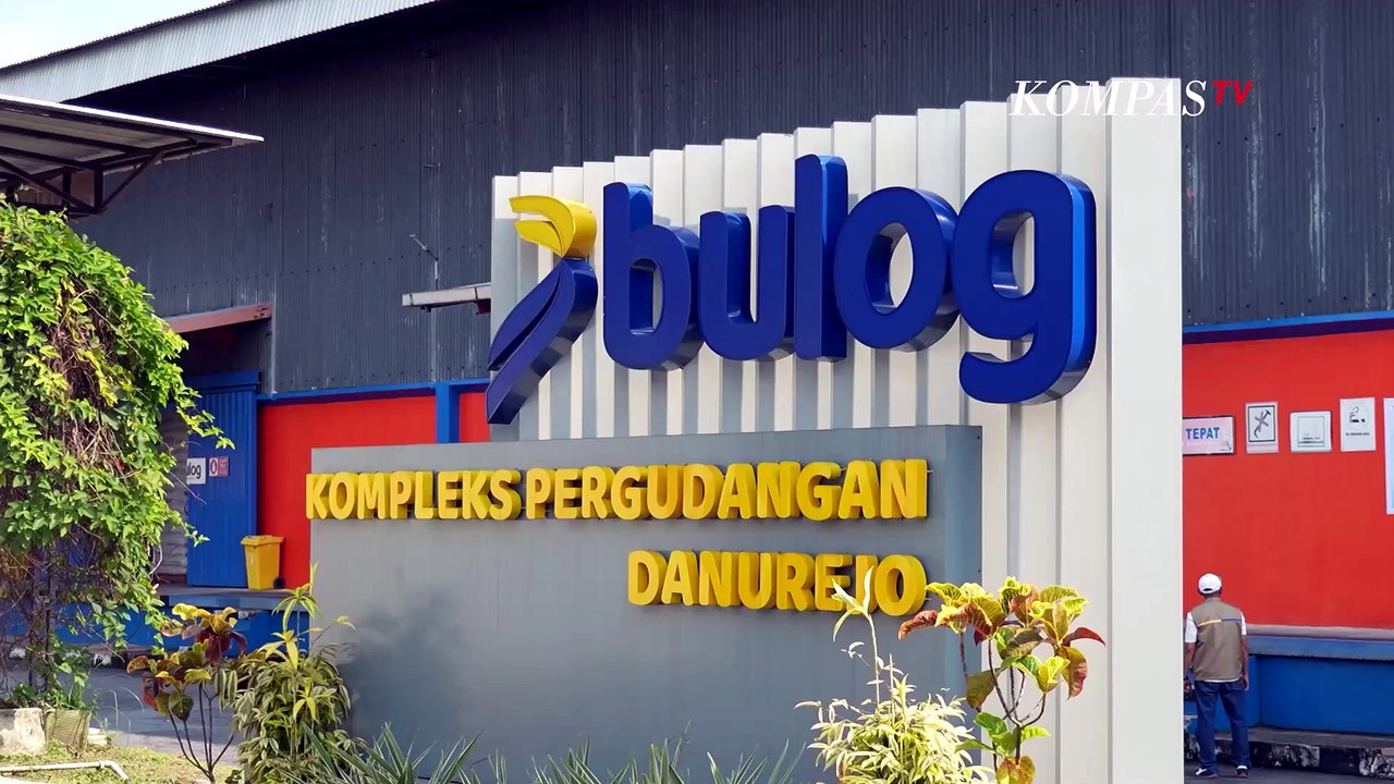 Momen Prabowo Tinjau Gudang Bulog Magelang, Cek Persediaan Beras