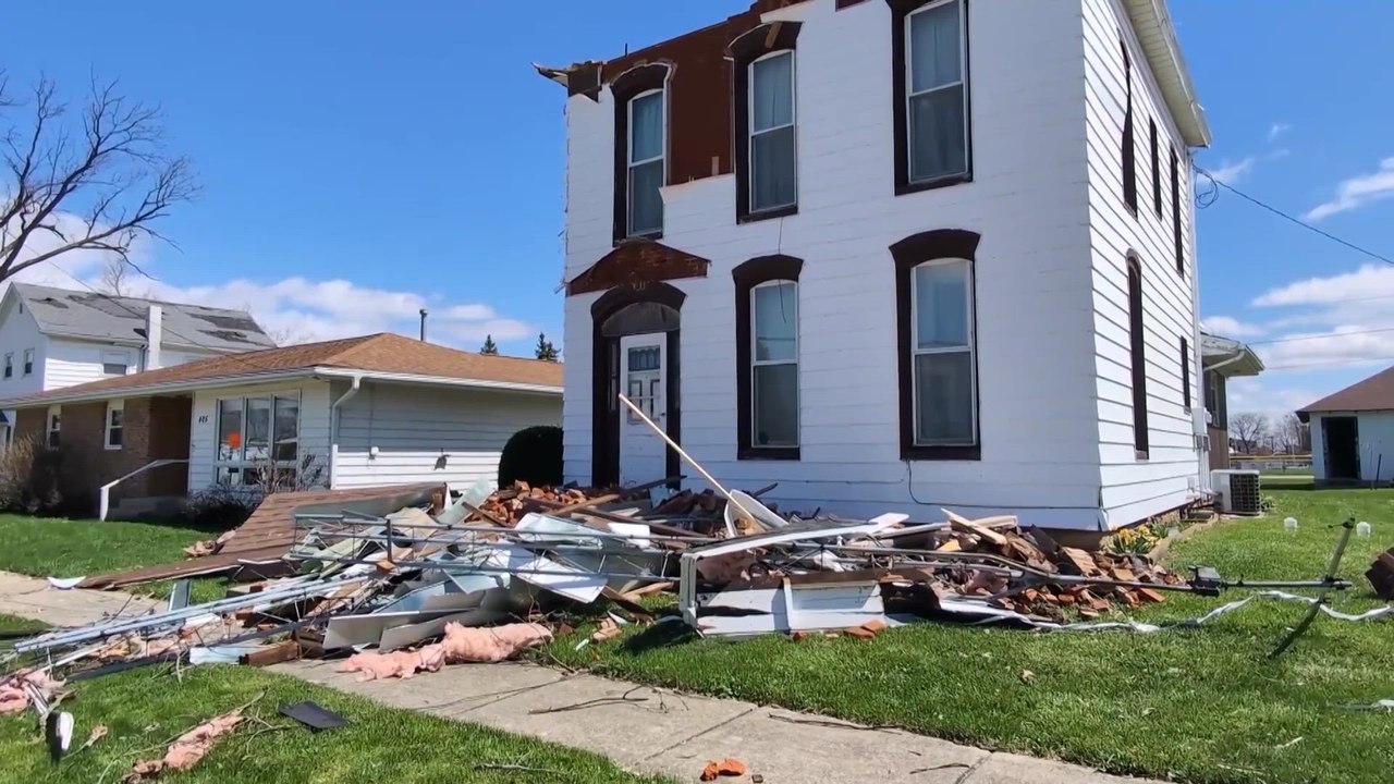 Lena, Illinois DEVASTATED: Roofs TORN Open, Decks RIPPED Away After Suspected TORNADO