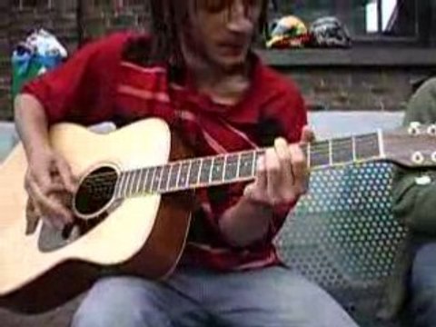 Laisser vous porter...à regarder SCOUNDEL