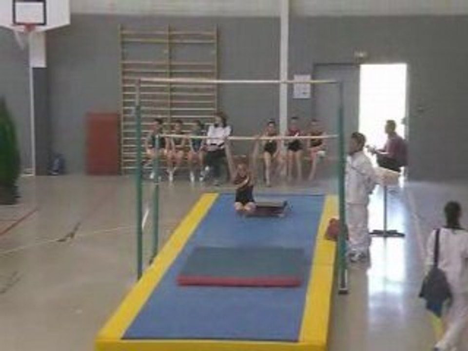 Manon barres final de zone rouen 08 criterium uscgym crepy