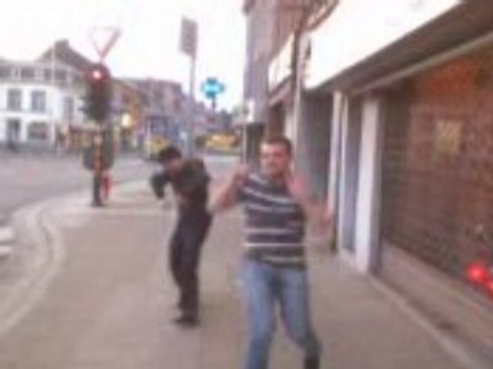 encore tck pcq sur skyrock ça marche pas ptin ti