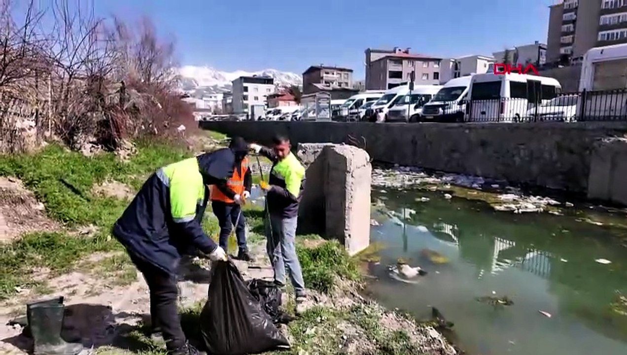 İnci kefalinin göç yolunda 2 ton atık temizlendi