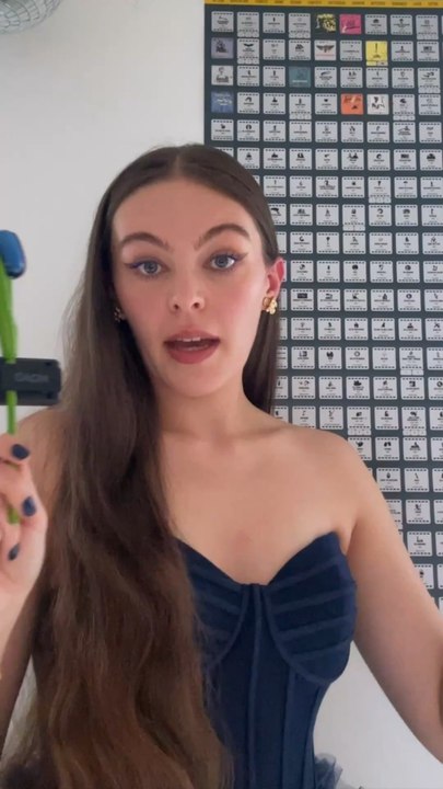 🎥✨ Les 250 films à voir dans sa vie…… Ces films qui ont marqué l’histoire du cinéma et qu’on devrait tous voir au moins une fois.On parle de :🥚Alien Parasite 🎙️Le dictateur ⛓️‍💥DjangoShining