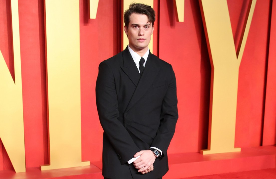 Nicholas galitzine wollte stunt-double beeindrucken